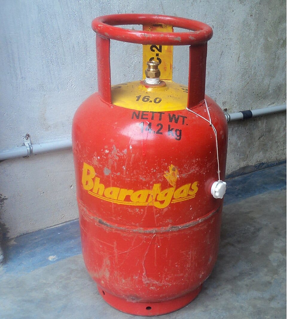 LPG gas cylinder delivery with OTP verification for Indane, BharatGas and HP Gas consumers in India